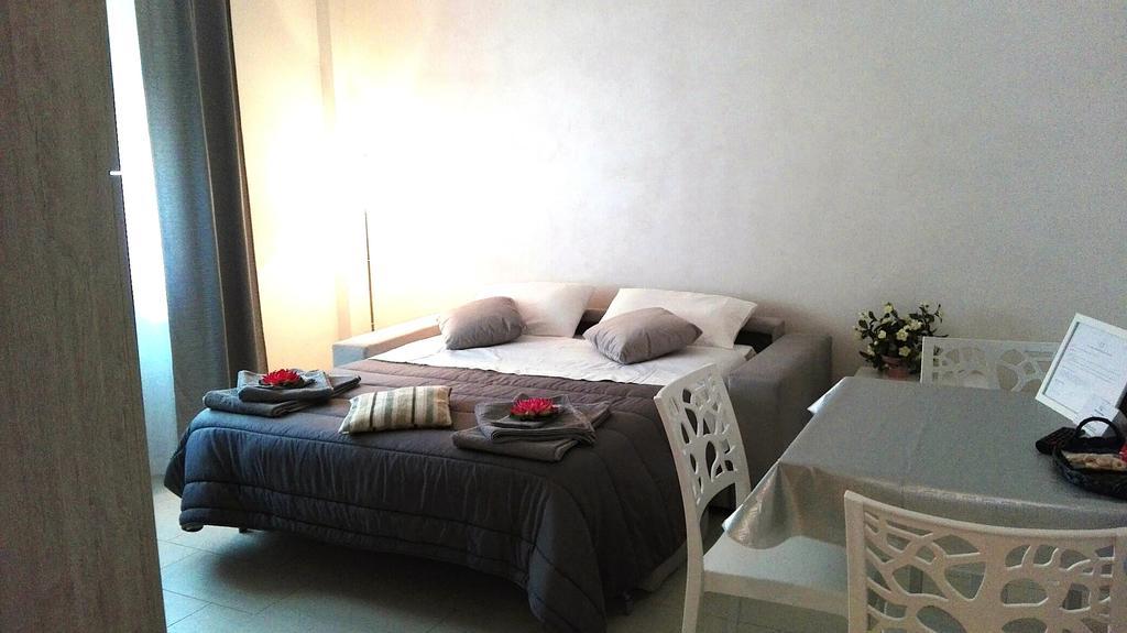 Residenze Principe Amedeo Hotel Bari Bagian luar foto